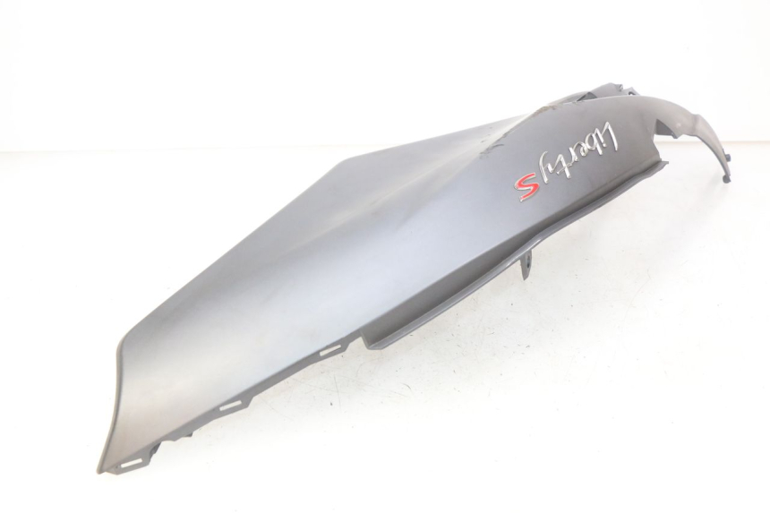 photo de PARAFANGO POSTERIORE DESTRO PIAGGIO LIBERTY IGET 4T 50 (2015 - 2020) - Primo piano tecnico