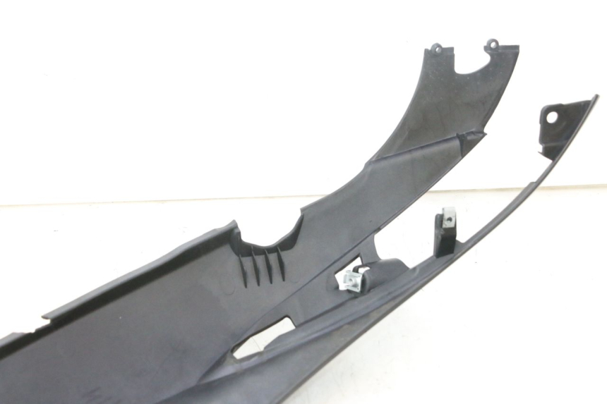photo de CARENA POSTERIORE DESTRA PIAGGIO LIBERTY IGET 4T 50 (2021 - 2025) - Marcature e riferimenti originali