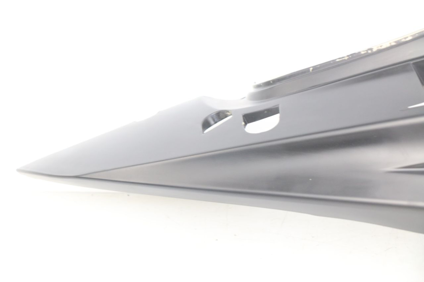 photo de PARAFANGO POSTERIORE DESTRO EUROCKA MATADOR 4T 50 (2010 - 2016) - Stato della superficie e materiale