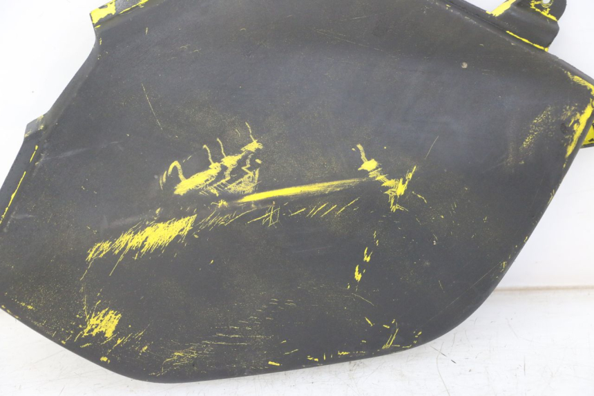 photo de CARENA POSTERIORE DESTRA MBK X-LIMIT XLIMIT 50 (2007 - 2012) - Dettagli dei punti di fissaggio