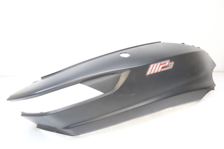 photo de CARENA POSTERIORE DESTRA PIAGGIO MP3 HPE 350 (2018 - 2020) - Primo piano tecnico