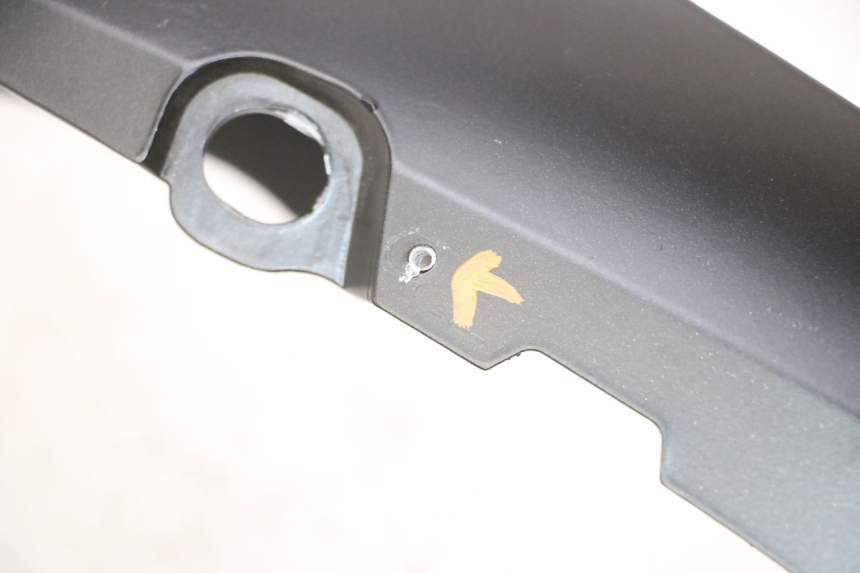 photo de CARENA POSTERIORE DESTRA PIAGGIO MP3 HPE 310 (2024 - 2025) - Ricambio usato controllato