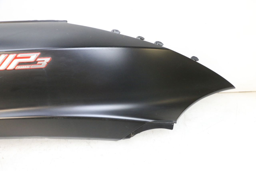 photo de CARENA POSTERIORE DESTRA PIAGGIO MP3 HPE 350 (2018 - 2020) - Zoom sui componenti