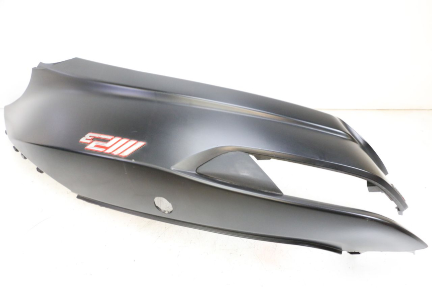 photo de CARENA POSTERIORE DESTRA PIAGGIO MP3 HPE 350 (2018 - 2020) - Primo piano tecnico