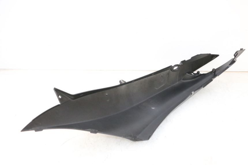 photo de CARENA POSTERIORE DESTRA PIAGGIO MP3 HPE 300 (2019 - 2026) - Zoom sullo stato d'uso