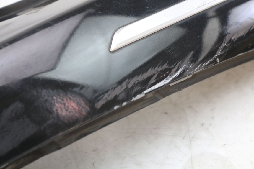 photo de FLANC POSTERIORE DESTRO PIAGGIO MP3 LT 400 (2007 - 2012) - Primo piano tecnico