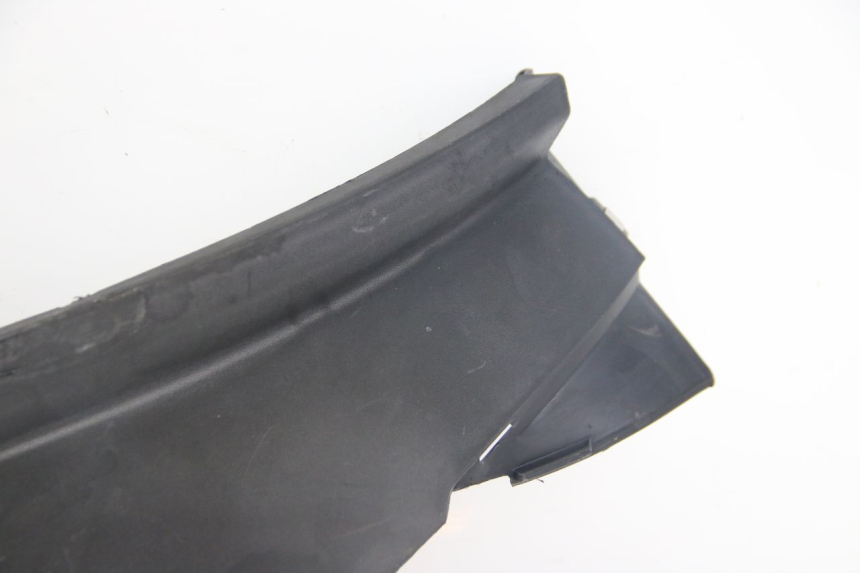 photo de PARAFANGO POSTERIORE DESTRO PIAGGIO MP3 125 (2006 - 2014) - Dettaglio del componente