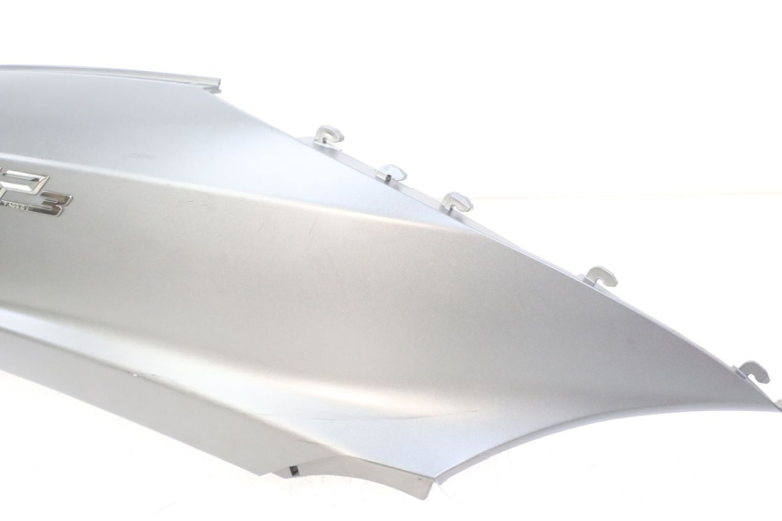 photo de PARAFANGO POSTERIORE DESTRO PIAGGIO MP3 500 (2014 - 2017) - Caratteristiche distintive