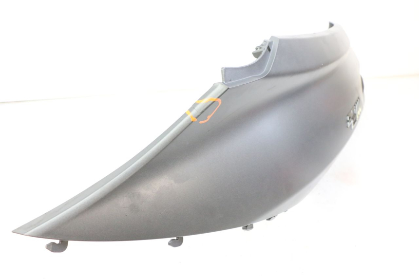 photo de PARAFANGO POSTERIORE DESTRO PIAGGIO MP3 500 (2014 - 2017) - Zoom sullo stato d'uso