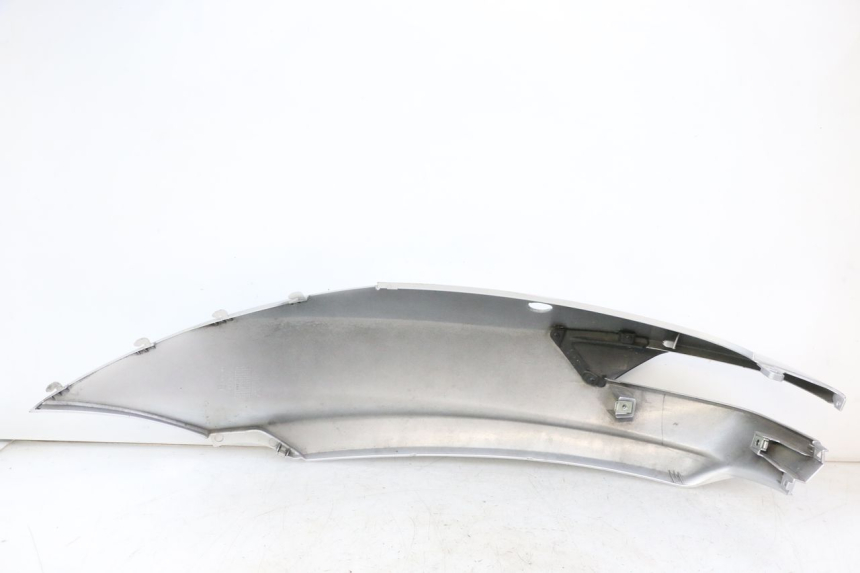 photo de PARAFANGO POSTERIORE DESTRO PIAGGIO MP3 500 (2014 - 2017) - Altra angolazione