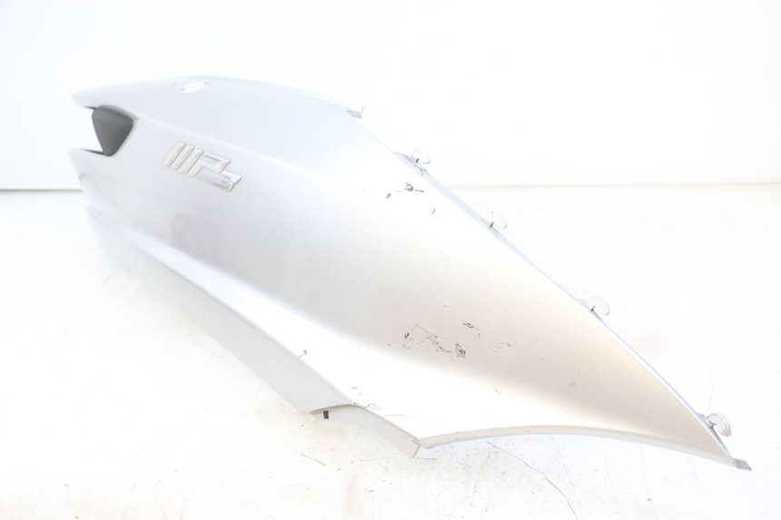 photo de PARAFANGO POSTERIORE DESTRO PIAGGIO MP3 500 (2014 - 2017) - Primo piano tecnico