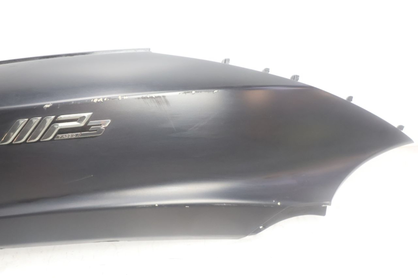 photo de CARENA POSTERIORE DESTRA PIAGGIO MP3 500 (2016 - 2018) - Zoom sullo stato d'uso