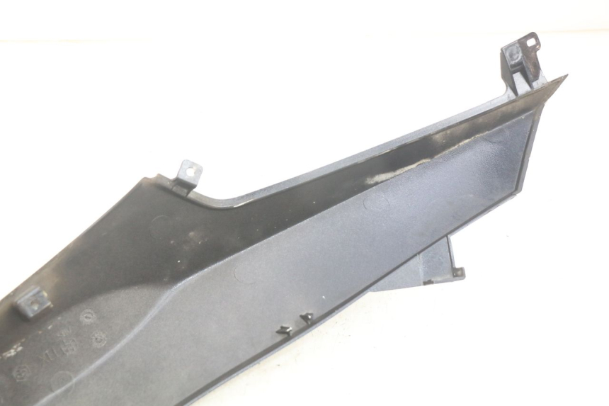 photo de PARAFANGO POSTERIORE DESTRO GILERA NEXUS 125 (2007 - 2009) - Primo piano tecnico