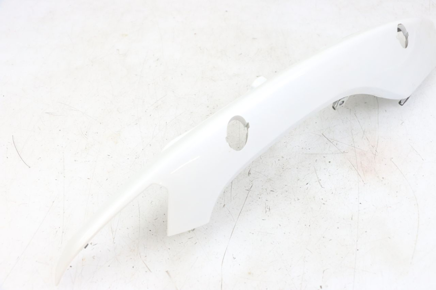 photo de CARENA POSTERIORE DESTRA MOTO GUZZI NORGE 8V GT 1200 (2011 - 2016) - Dettagli dei punti di fissaggio