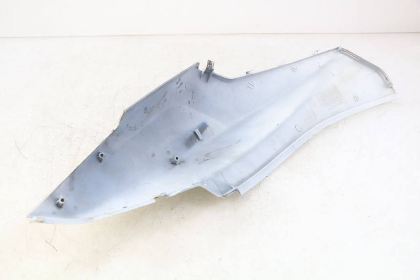 photo de PARAFANGO POSTERIORE DESTRO SYM ORBIT 2 4T 50 (2018 - 2022) - Altra angolazione