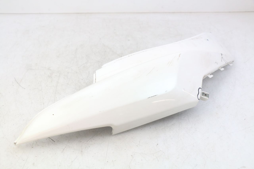 photo de PARAFANGO POSTERIORE DESTRO SYM ORBIT 2 4T 50 (2018 - 2022) - Stato della superficie e materiale