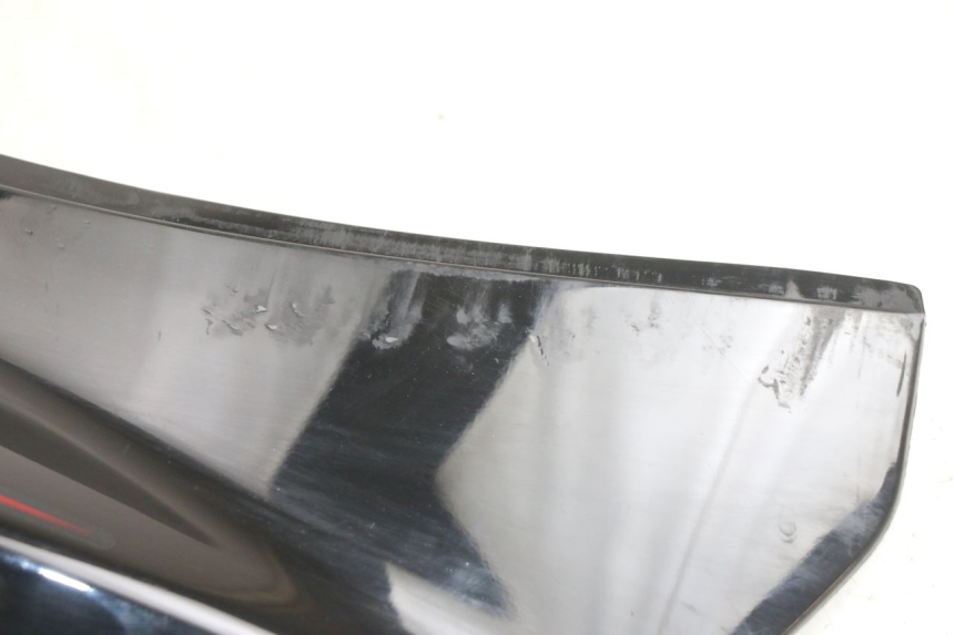 photo de PARAFANGO POSTERIORE DESTRO SYM ORBIT 2 4T 50 (2018 - 2022) - Primo piano tecnico