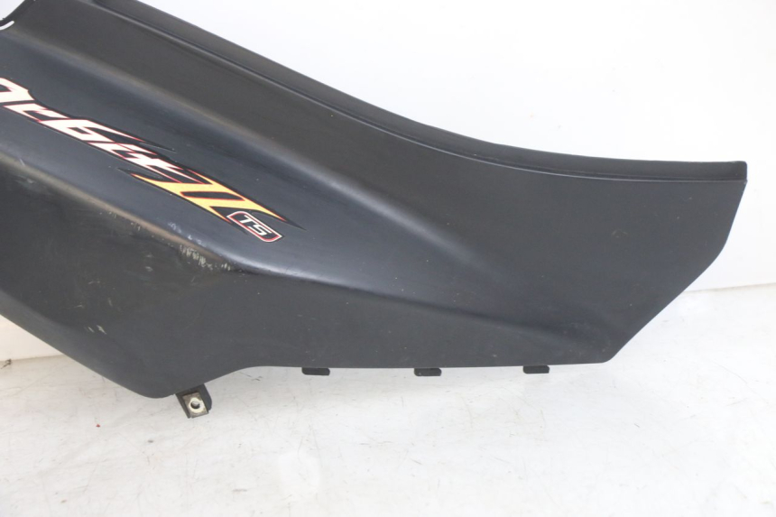 photo de PARAFANGO POSTERIORE DESTRO SYM ORBIT 2 TS 2T 50 (2011 - 2016) - Primo piano tecnico