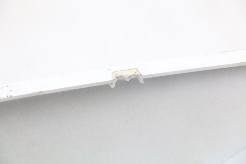 photo de PARAFANGO POSTERIORE DESTRO SYM ORBIT III 3 4T 50 (2018 - 2021) - Zoom sullo stato d'uso