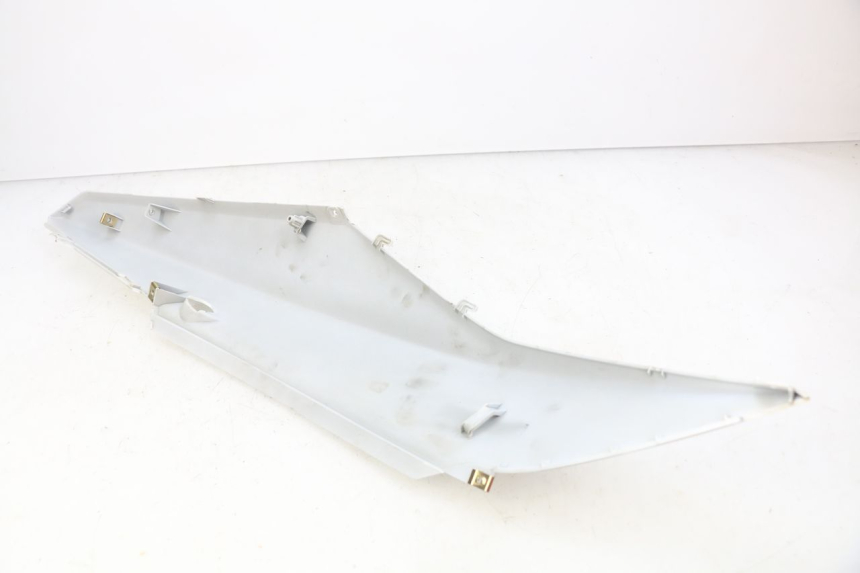 photo de PARAFANGO POSTERIORE DESTRO SYM ORBIT III 3 4T 50 (2018 - 2021) - Dettagli dei punti di fissaggio