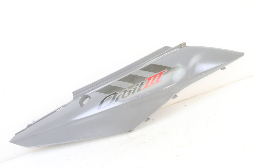 photo de CARENA POSTERIORE DESTRA SYM ORBIT III 3 4T 50 (2021 - 2025) - Vista principale