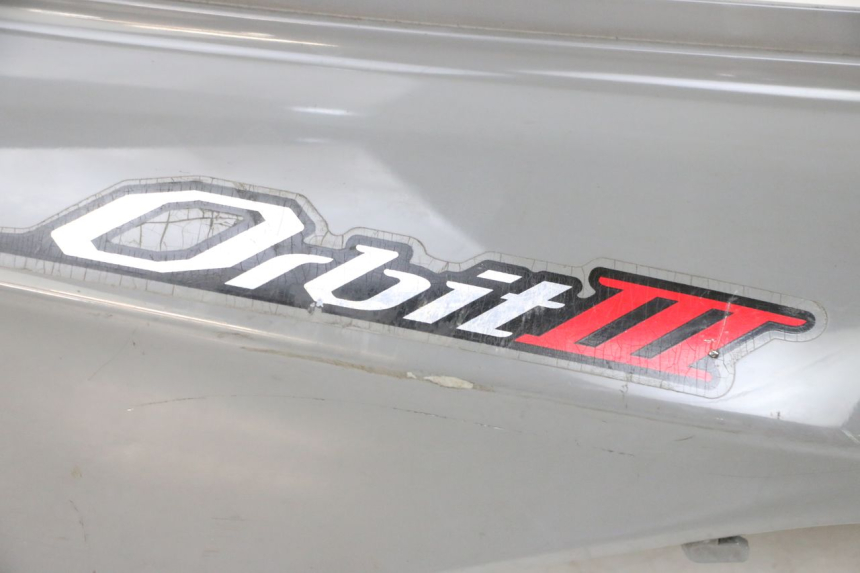 photo de CARENA POSTERIORE DESTRA SYM ORBIT III 3 4T 50 (2021 - 2025) - Primo piano ad alta risoluzione