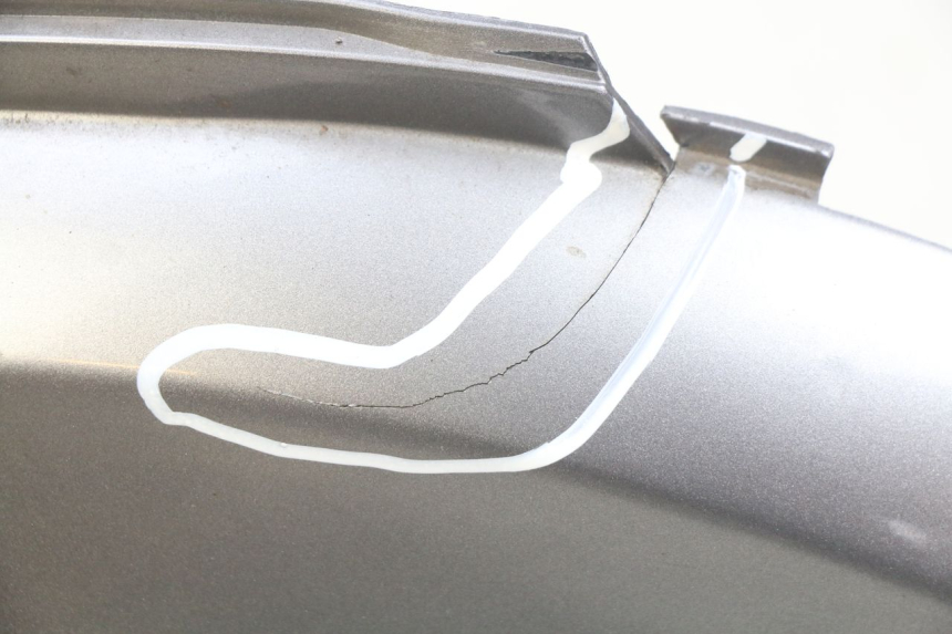 photo de PARAFANGO POSTERIORE DESTRO HONDA PES PS I 125 (2006 - 2012) - Primo piano tecnico