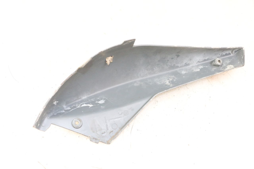 photo de PARAFANGO POSTERIORE DESTRO PEUGEOT LUDIX 50 (2005 - 2007) - Zoom sullo stato d'uso