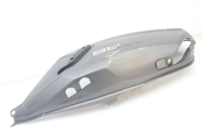 photo de CARENA POSTERIORE DESTRA PEUGEOT SATELIS 125 (2013 - 2018) - Ricambio usato controllato