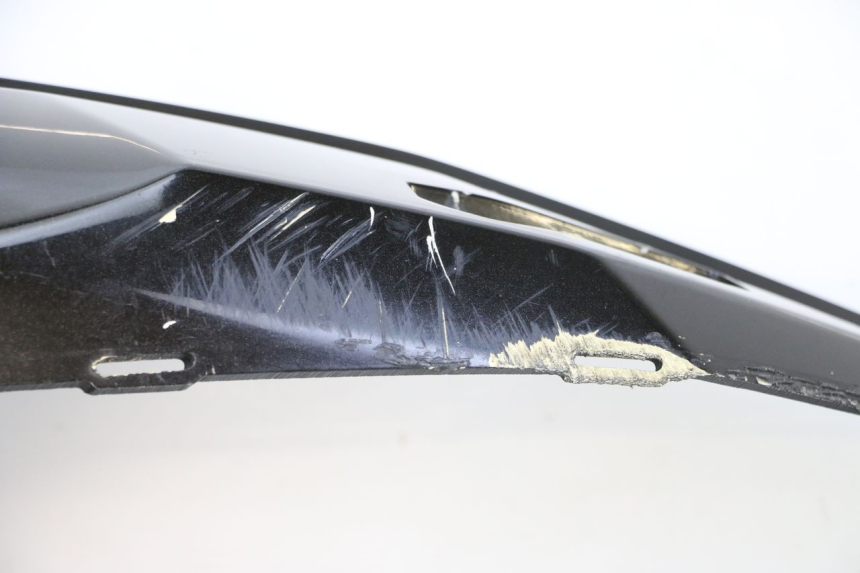 photo de CARENA POSTERIORE DESTRA PEUGEOT SATELIS COMPRESSOR K15 125 (2006 - 2009) - Focus sulla struttura