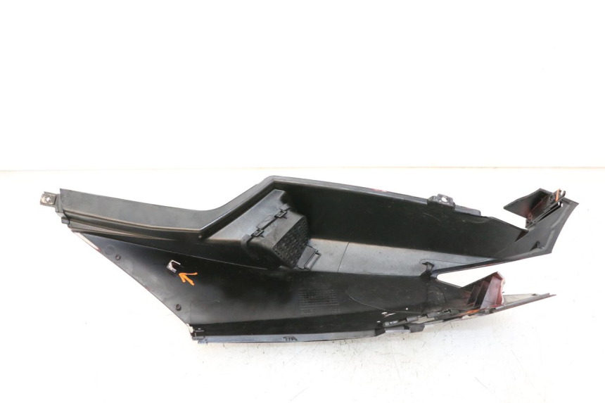 photo de CARENA POSTERIORE DESTRA PEUGEOT SPEEDFIGHT 3 LC 2T 50 (2009 - 2015) - Vista principale