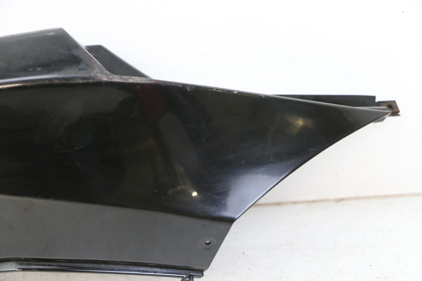 photo de CARENA POSTERIORE DESTRA PEUGEOT SPEEDFIGHT 3 LC 2T 50 (2009 - 2015) - Primo piano ad alta risoluzione