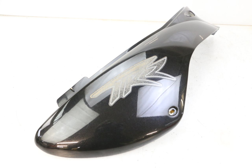 photo de CARENA POSTERIORE DESTRA PEUGEOT TREKKER TKR 50 (2005 - 2014) - Altra angolazione