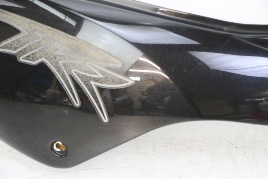 photo de CARENA POSTERIORE DESTRA PEUGEOT TREKKER TKR 50 (2005 - 2014) - Ricambio usato controllato