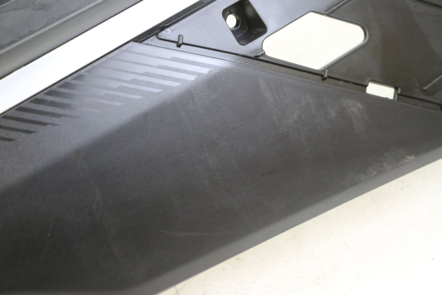 photo de PARAFANGO POSTERIORE DESTRO PEUGEOT TWEET 4T 50 (2023 - 2025) - Dettaglio del componente