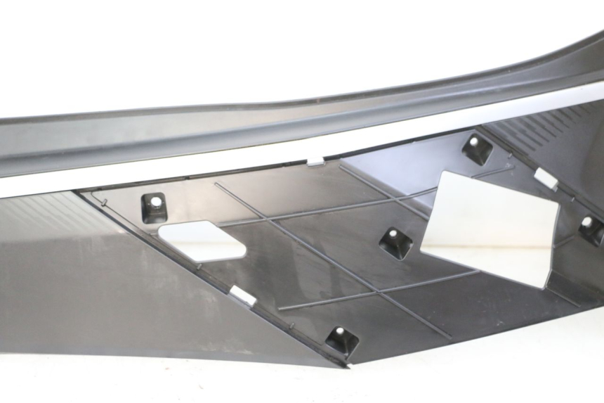 photo de PARAFANGO POSTERIORE DESTRO PEUGEOT TWEET 4T 50 (2023 - 2025) - Caratteristiche distintive