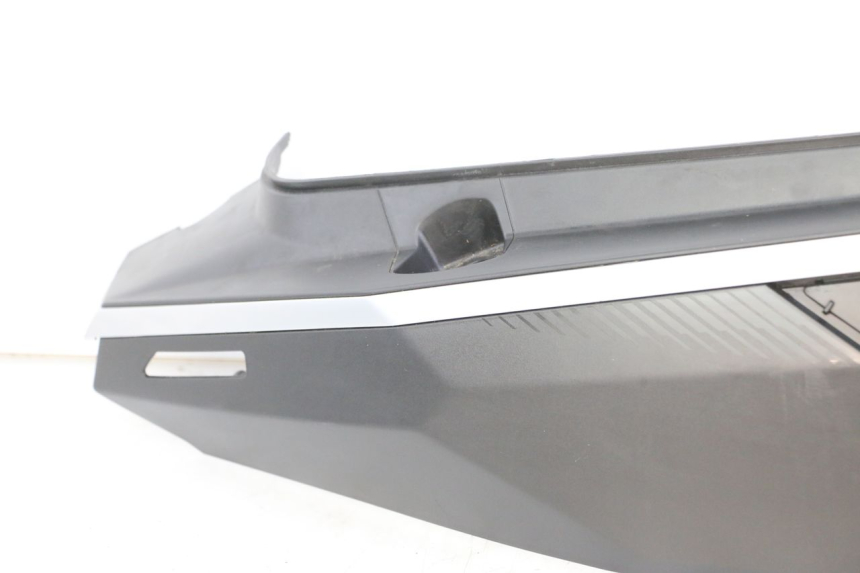 photo de PARAFANGO POSTERIORE DESTRO PEUGEOT TWEET 4T 50 (2023 - 2025) - Zoom sui componenti