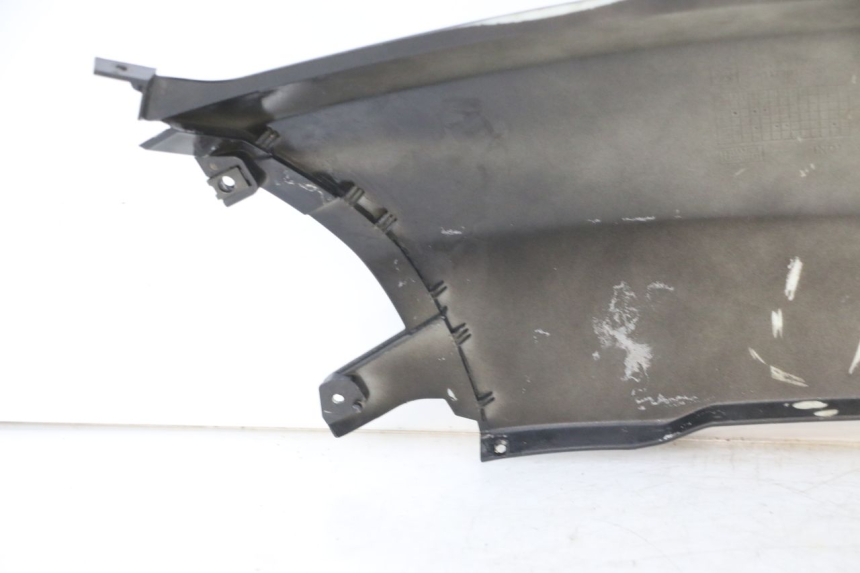 photo de PARAFANGO POSTERIORE DESTRO PEUGEOT VIVACITY 125 (2010 - 2017) - Primo piano tecnico