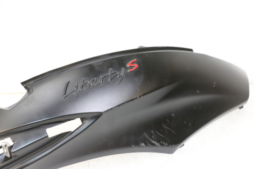photo de CARENA POSTERIORE DESTRA PIAGGIO LIBERTY IGET 4T 50 (2021 - 2025) - Dettagli dei punti di fissaggio
