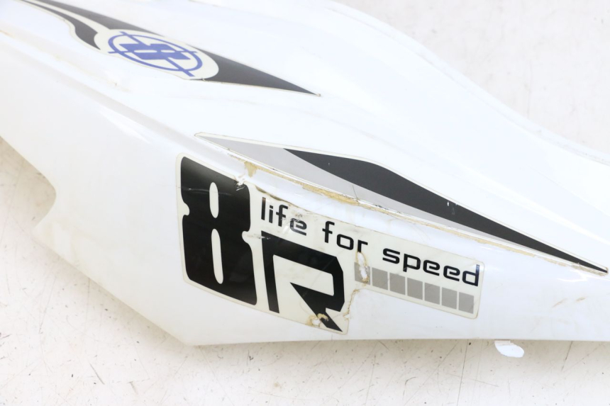 photo de CARENA POSTERIORE DESTRA EUROCKA R8 4T 50 (2013 - 2022) - Altra vista dell'articolo