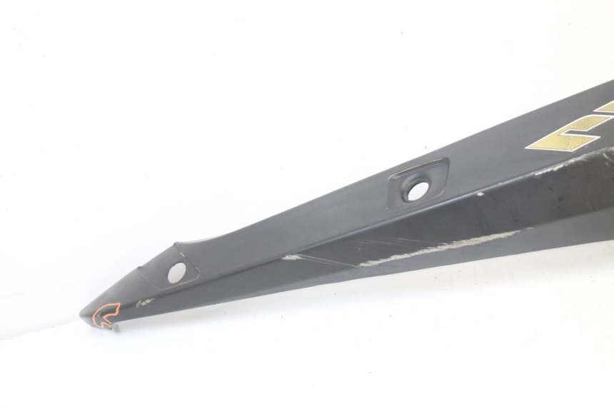 photo de CARENA POSTERIORE DESTRA GILERA RUNNER SP 50 (2006 - 2008) - Dettaglio del componente