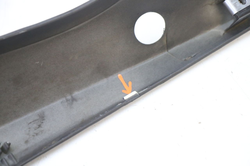 photo de CARENA POSTERIORE DESTRA GILERA RUNNER SP 50 (2006 - 2008) - Altra vista dell'articolo