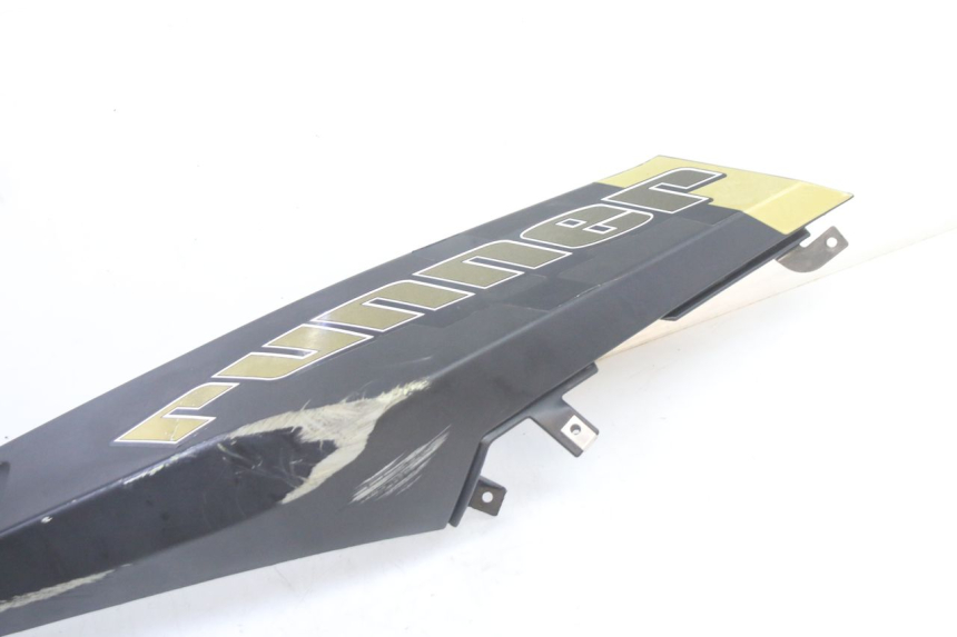 photo de CARENA POSTERIORE DESTRA GILERA RUNNER SP 50 (2006 - 2008) - Primo piano tecnico