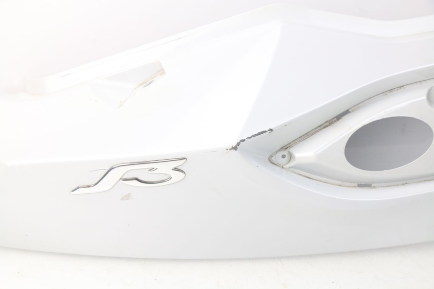 photo de PARAFANGO POSTERIORE DESTRO DAELIM S3 125 (2010 - 2017) - Caratteristiche distintive