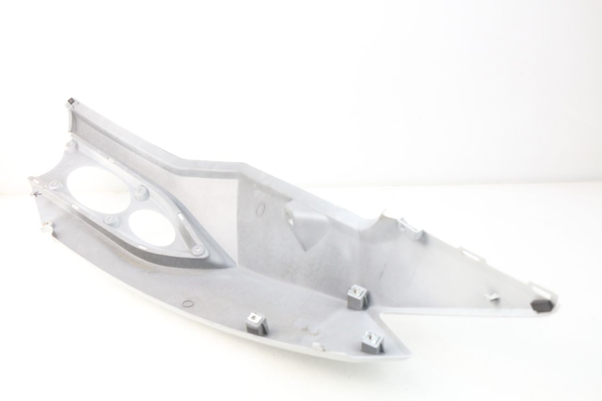 photo de PARAFANGO POSTERIORE DESTRO DAELIM S3 125 (2010 - 2017) - Altra angolazione