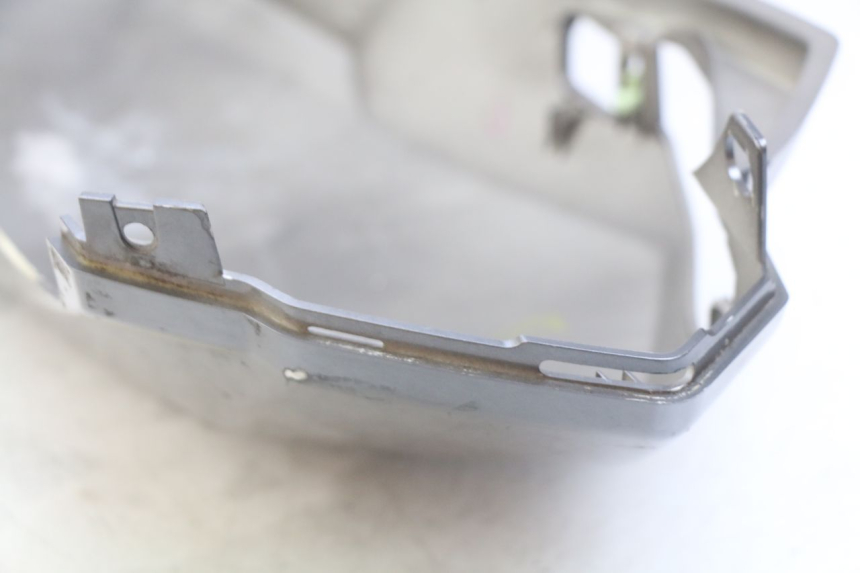 photo de PARAFANGO POSTERIORE DESTRO PEUGEOT SATELIS 125 (2010 - 2012) - Zoom sullo stato d'uso