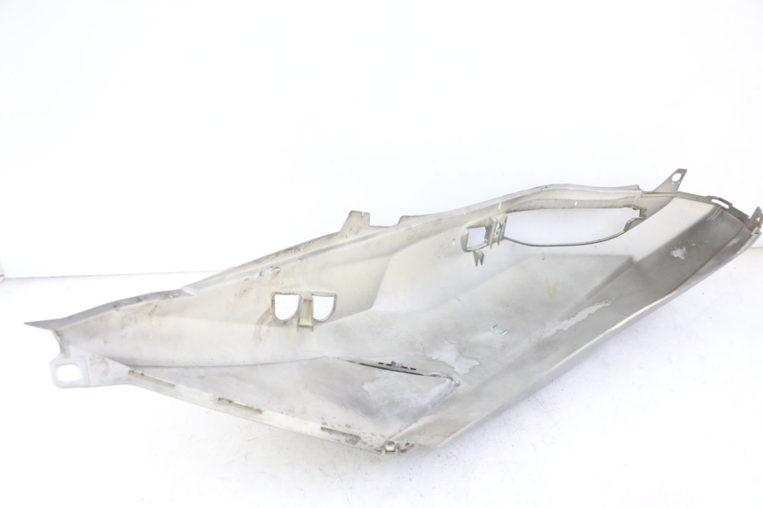 photo de CARENA POSTERIORE DESTRA PEUGEOT SATELIS 125 (2013 - 2018) - Vista d'insieme del prodotto