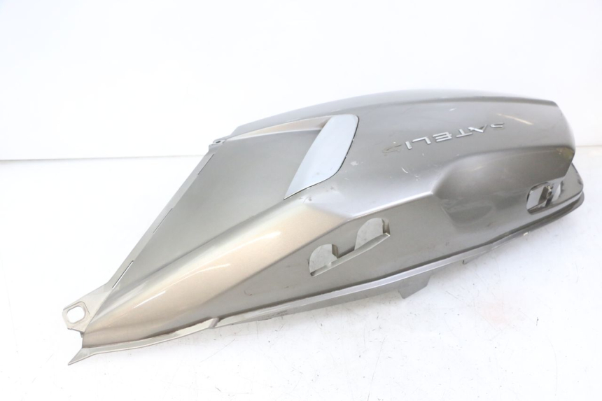 photo de CARENA POSTERIORE DESTRA PEUGEOT SATELIS 125 (2013 - 2018) - Dettagli dei punti di fissaggio