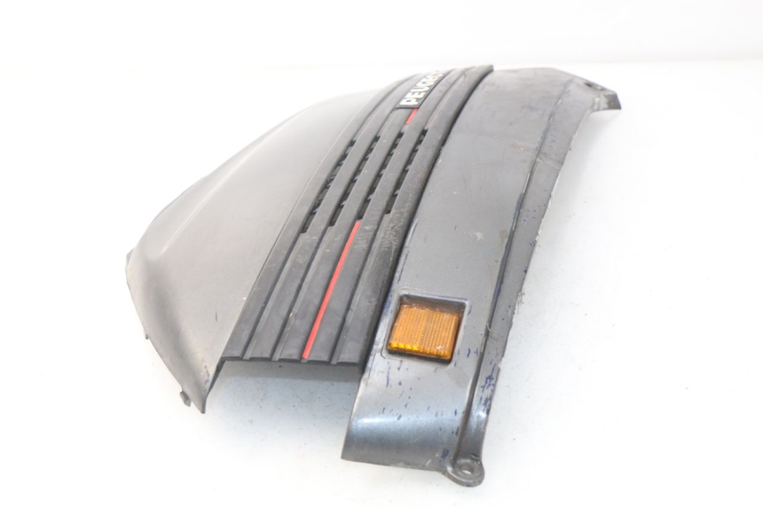 photo de CARENA POSTERIORE DESTRA PEUGEOT SC 50 (1988 - 1992) - Dettagli dei punti di fissaggio