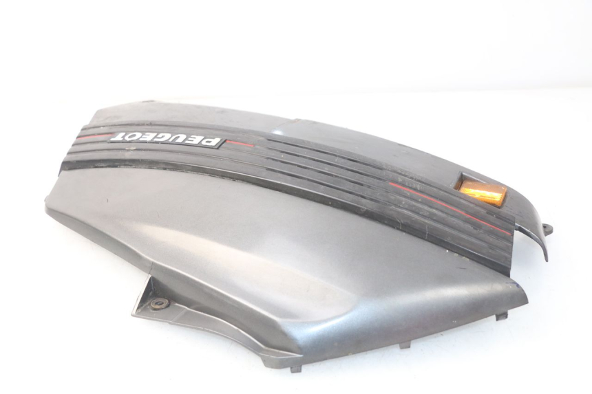 photo de CARENA POSTERIORE DESTRA PEUGEOT SC 50 (1988 - 1992) - Stato della superficie e materiale